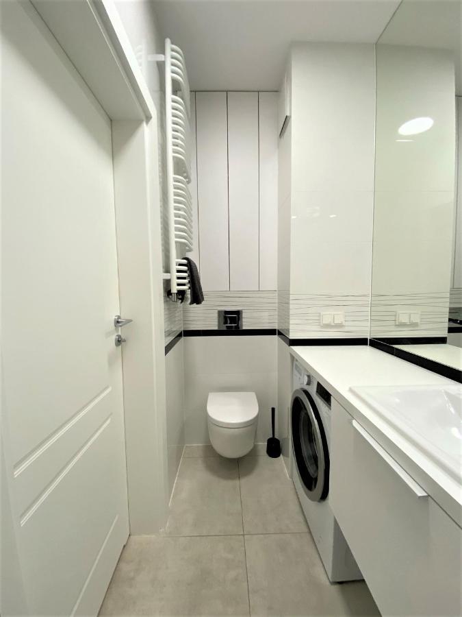 Exclusive 2Br! Apartment In Center +Netflix +Gym Warszawa Exteriör bild