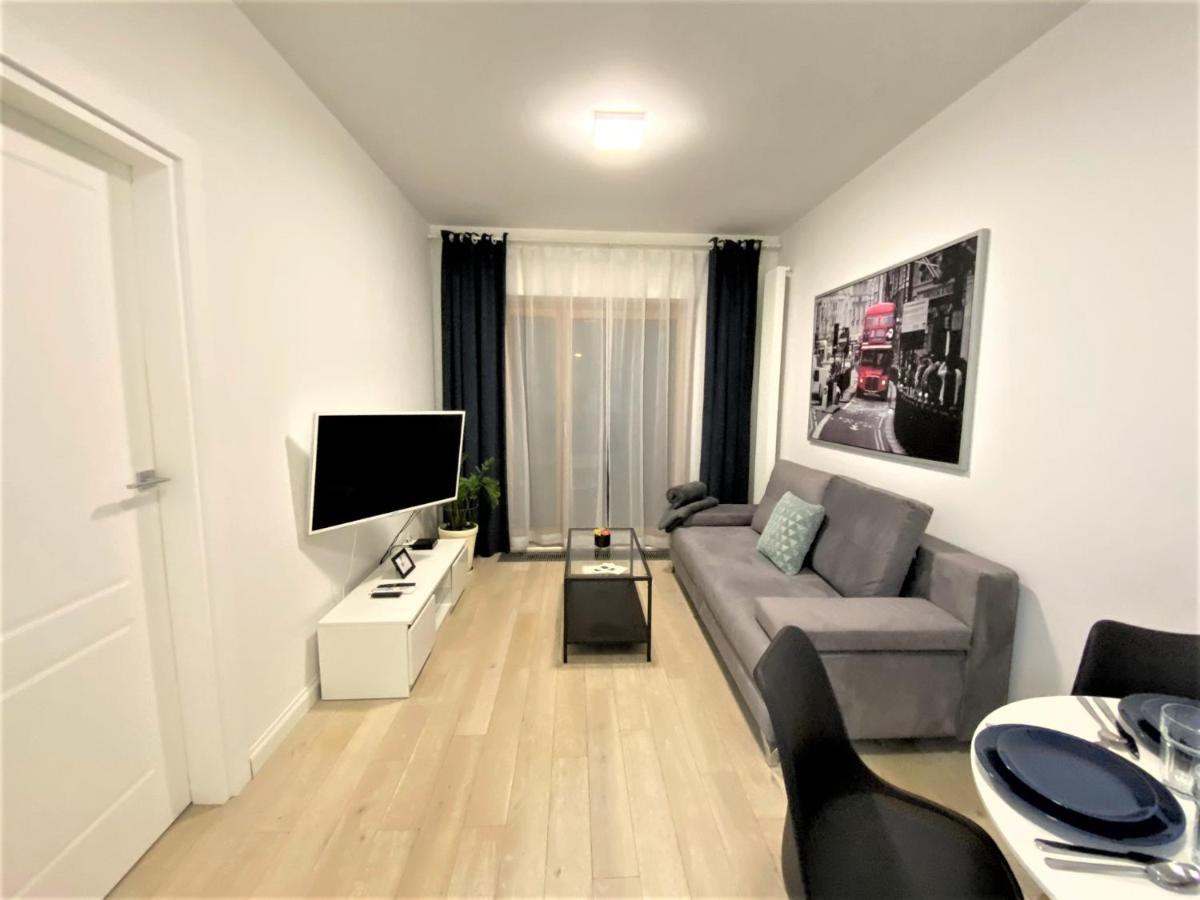 Exclusive 2Br! Apartment In Center +Netflix +Gym Warszawa Exteriör bild
