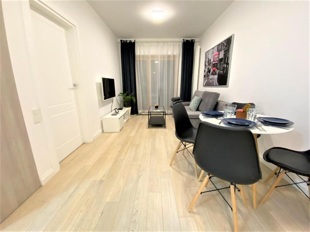 Exclusive 2Br! Apartment In Center +Netflix +Gym Warszawa Exteriör bild